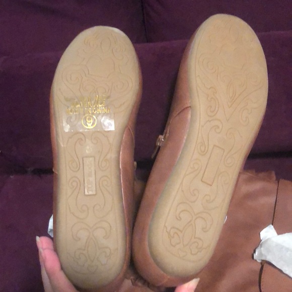 Round toe slouchy boots with buckles, new in box! - Picture 3 of 4